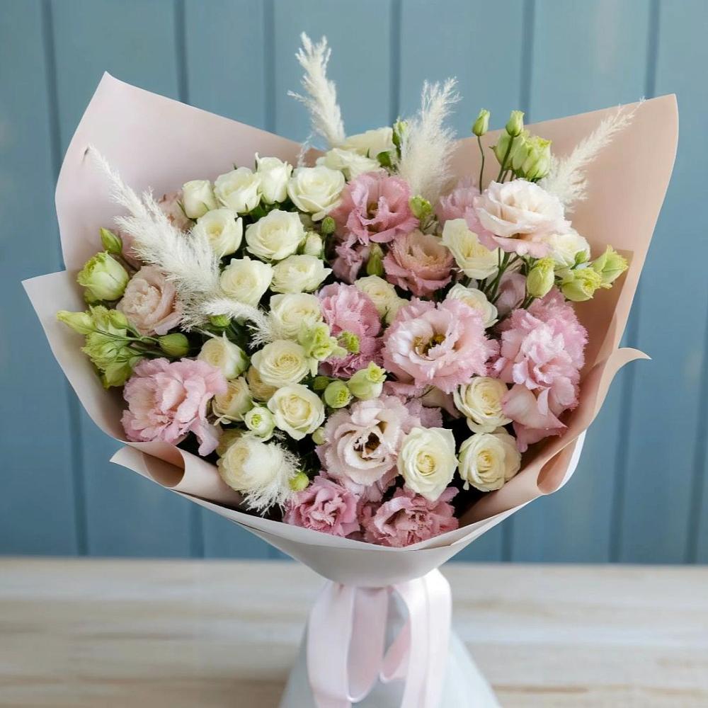 Букет цветов из: Альстромерии и Розы в Максатихе