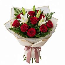 Букет цветов из:  Лилии и Розы в Максатихе
