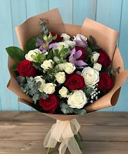 Букет цветов из:  Розы и Альстромерии в Максатихе