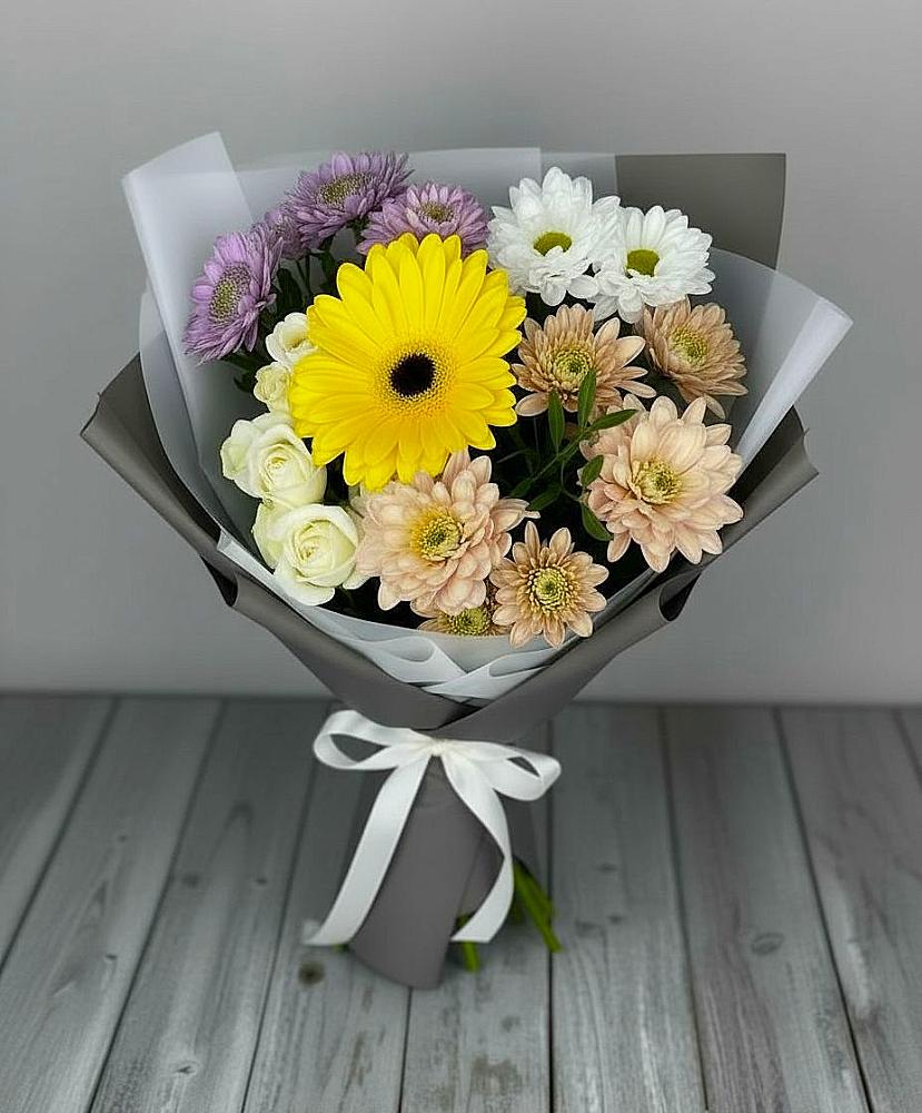 Букет цветов из: Розы, Герберы и Хризантемы в Максатихе