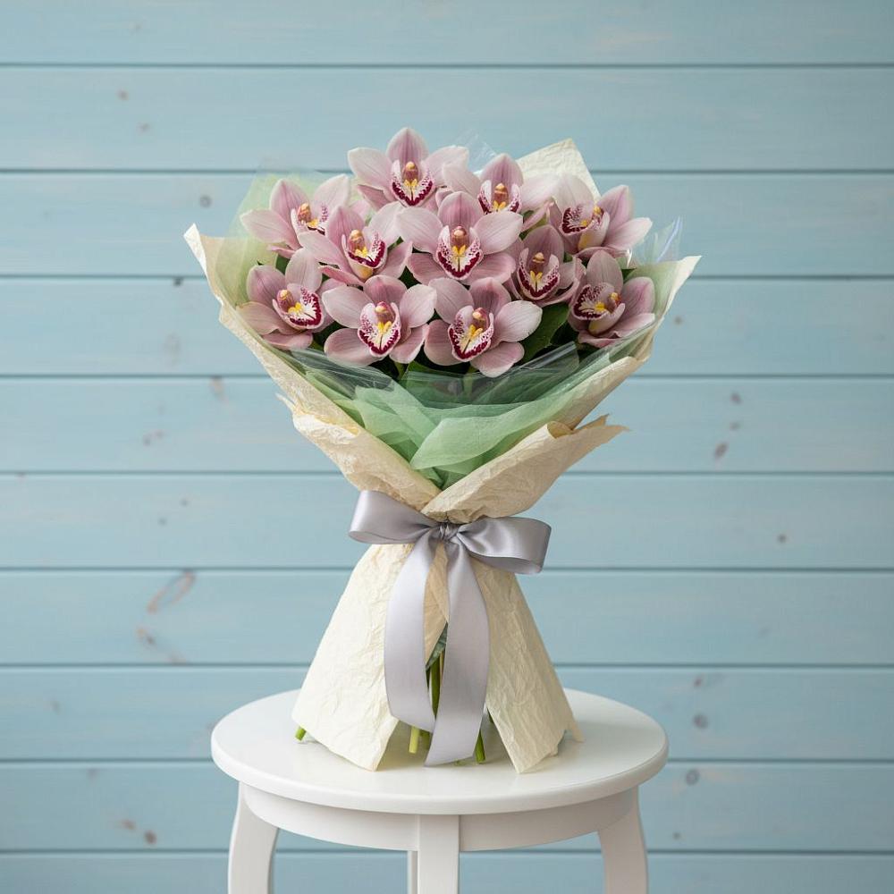 Букет цветов из: Орхидеи и Розы в Максатихе