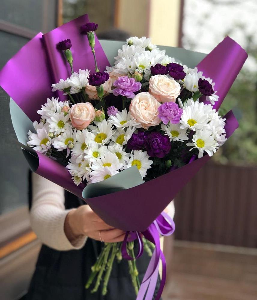 Букет цветов из: Хризантемы, Гвоздики и Розы в Максатихе