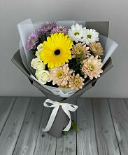 Букет цветов из:  Розы, Герберы и Хризантемы в Максатихе