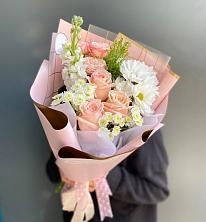 Букет цветов из:  Хризантемы и Розы в Максатихе