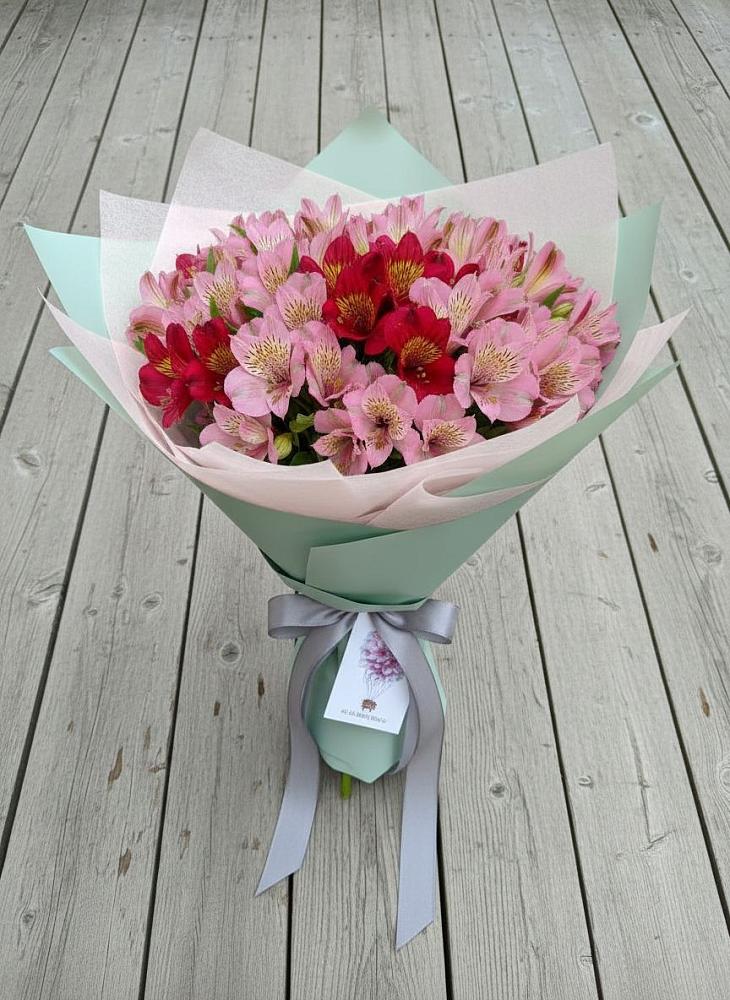 Букет цветов из: Альстромерии в Максатихе