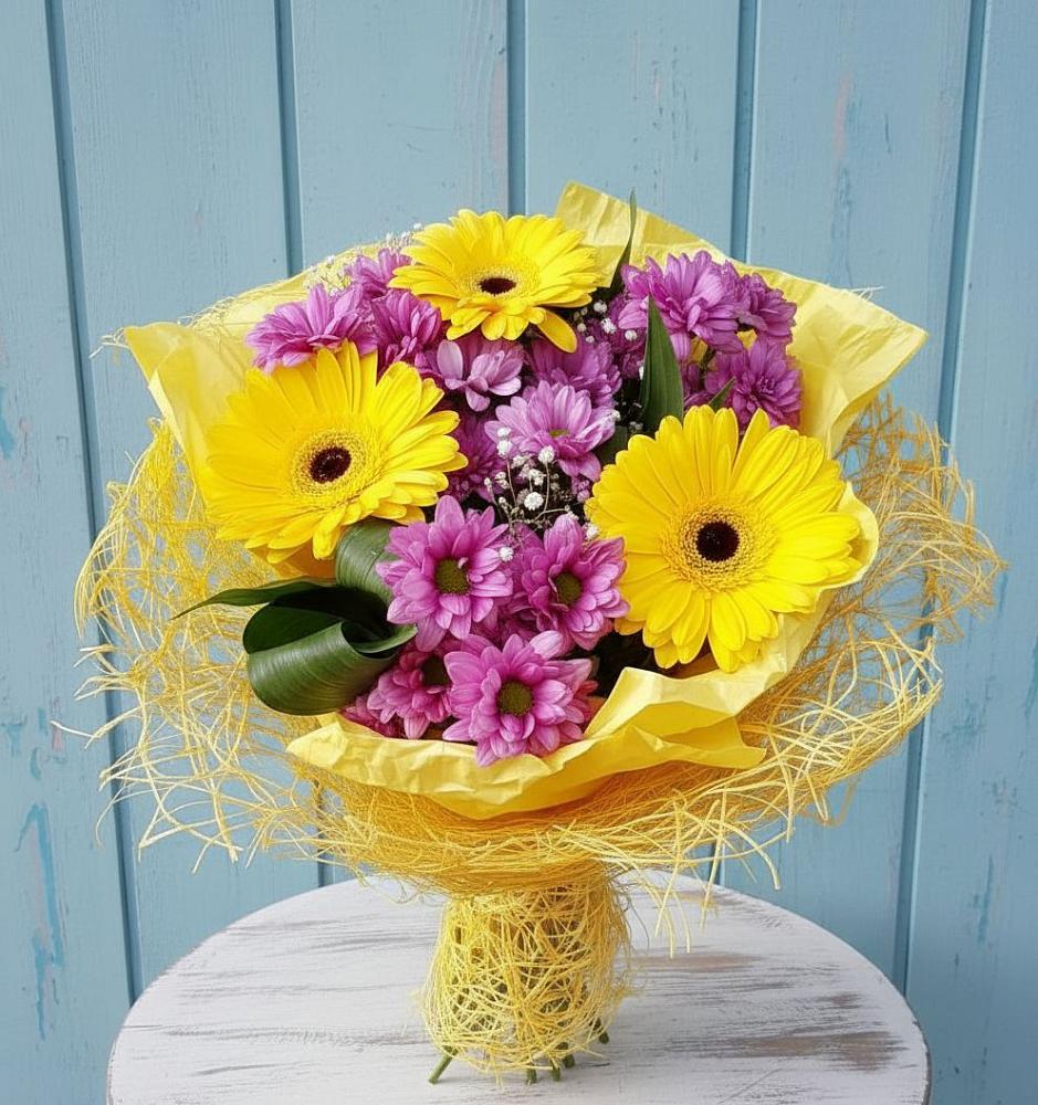 Букет цветов из: Хризантемы и Герберы в Максатихе