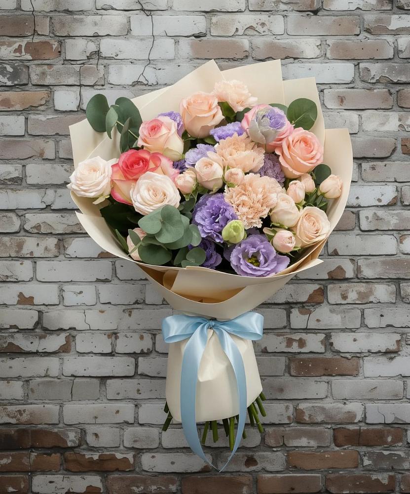 Букет цветов из: Розы, Лизиантусы и Гвоздики в Максатихе