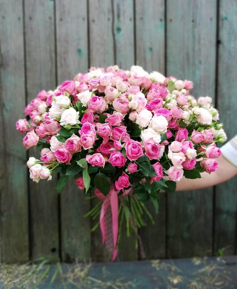 Букет Розовые кустовые розы Натали и Лав Лидия в Максатихе