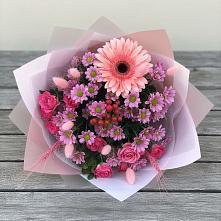 Букет цветов из:  Розы, Герберы и Хризантемы в Максатихе