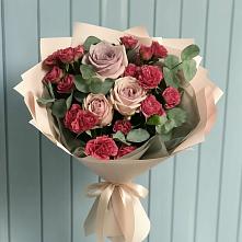 Букет цветов из:  Гвоздики и Розы в Максатихе