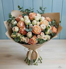 Букет цветов из:  Альстромерии и Розы #REPLACE_PRED# Максатихе