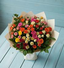 Букет Микс из разноцветных кустовых роз в Максатихе