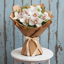 Букет цветов из:  Орхидеи и Розы #REPLACE_PRED# Максатихе